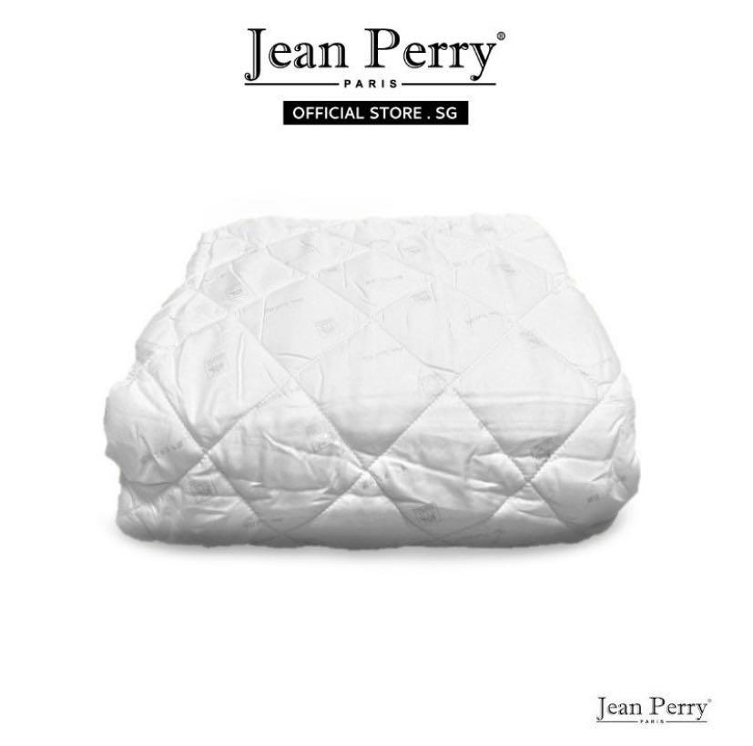 Queen size waterproof Mattress Protector, Furniture & Home Living