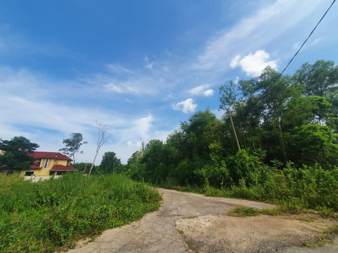 TANAH LOT BANGLO UNTUK DIJUAL!!! GERAN INDIVIDU, LOKASI LUKUT PORT DICKSON, Property, For Sale