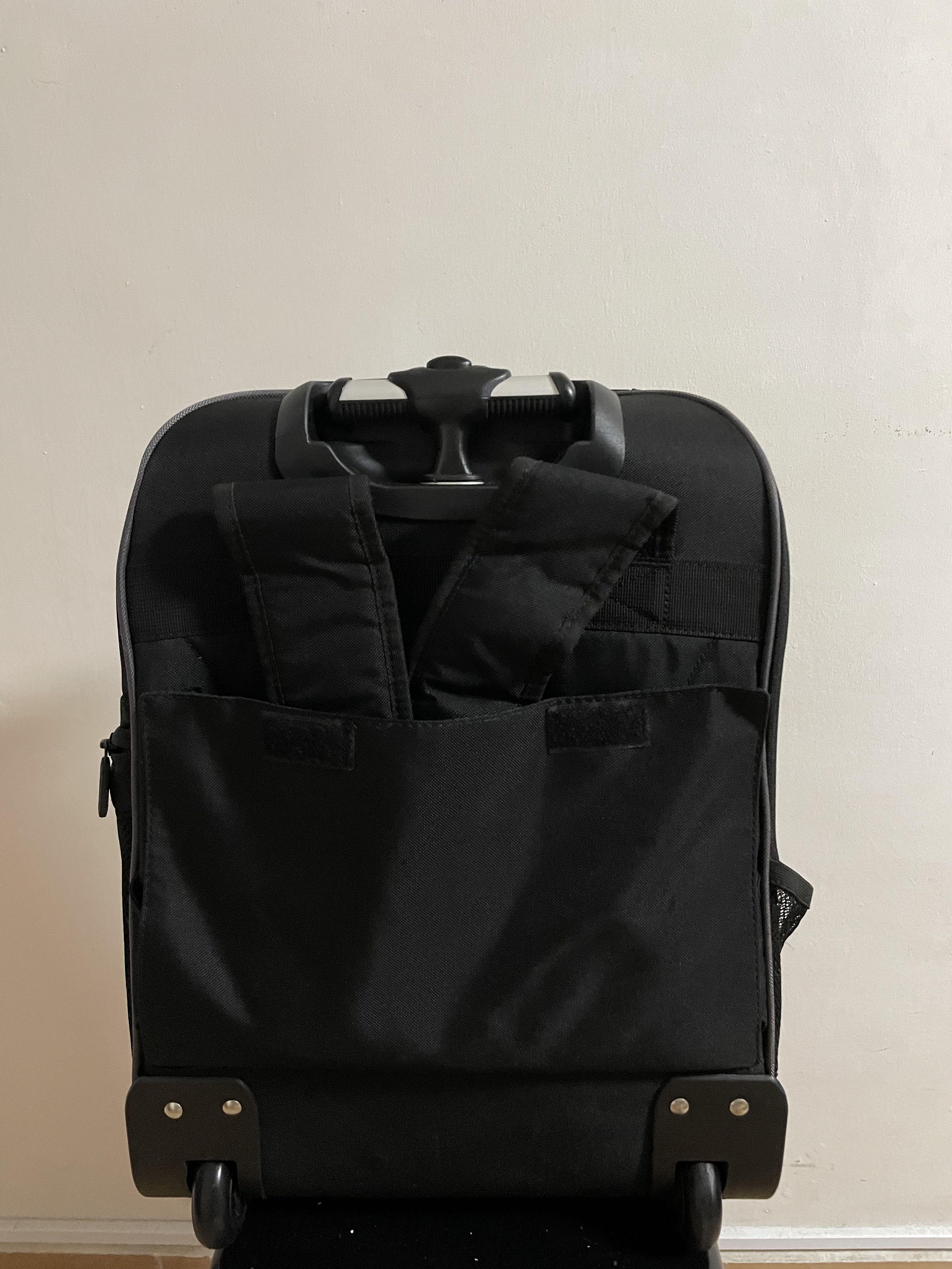 Targus backpack with wheels, Men's Fashion, Bags, Backpacks on Carousell