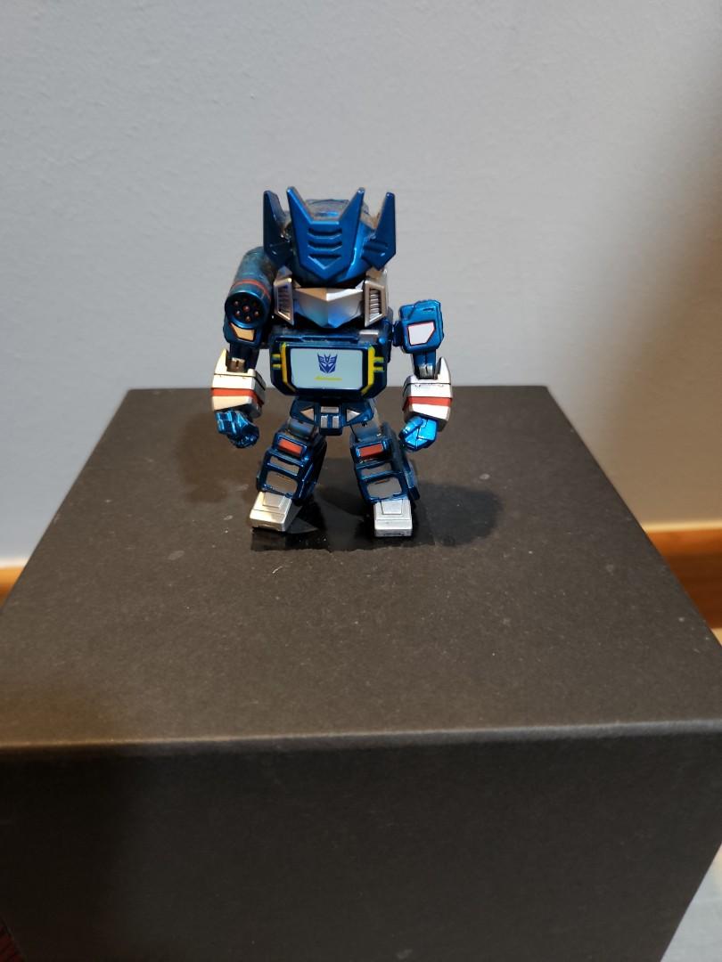 Transformers (Category: Vintage Collectibles) located in Singapore. Submitted by capsnhoods (Listing ID 1178996458, Image 9). Description: $120 for whole set Optimus Prime- $20 Optimus Prime Black edition- Sold Ultra Magnus-Sold Megatron-$20 Grimlock-$20 ThunderCracker-$10 Jazz-$10 Bumblebee-$10 WheelJack-$10 Sound Blaster-$10 SoundWave-$10 SmokeScreen-$10.