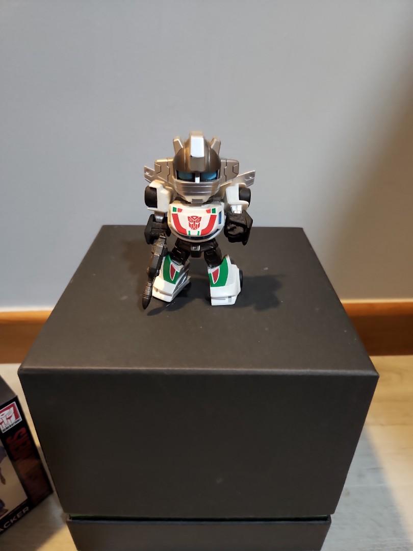 Transformers (Category: Vintage Collectibles) located in Singapore. Submitted by capsnhoods (Listing ID 1178996458, Image 7). Description: $120 for whole set Optimus Prime- $20 Optimus Prime Black edition- Sold Ultra Magnus-Sold Megatron-$20 Grimlock-$20 ThunderCracker-$10 Jazz-$10 Bumblebee-$10 WheelJack-$10 Sound Blaster-$10 SoundWave-$10 SmokeScreen-$10.