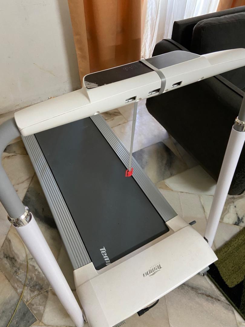 Treadmill johnson, Sports Equipment, Exercise & Fitness, Cardio