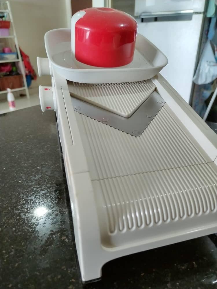 Tupperware Mandoline Slicer/Dicer, TV & Home Appliances, Kitchen