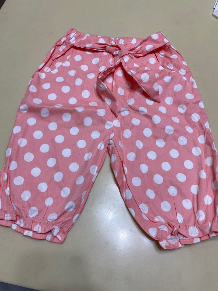 全新女童點點褲 約3-4歲 110cm 店歇業商品