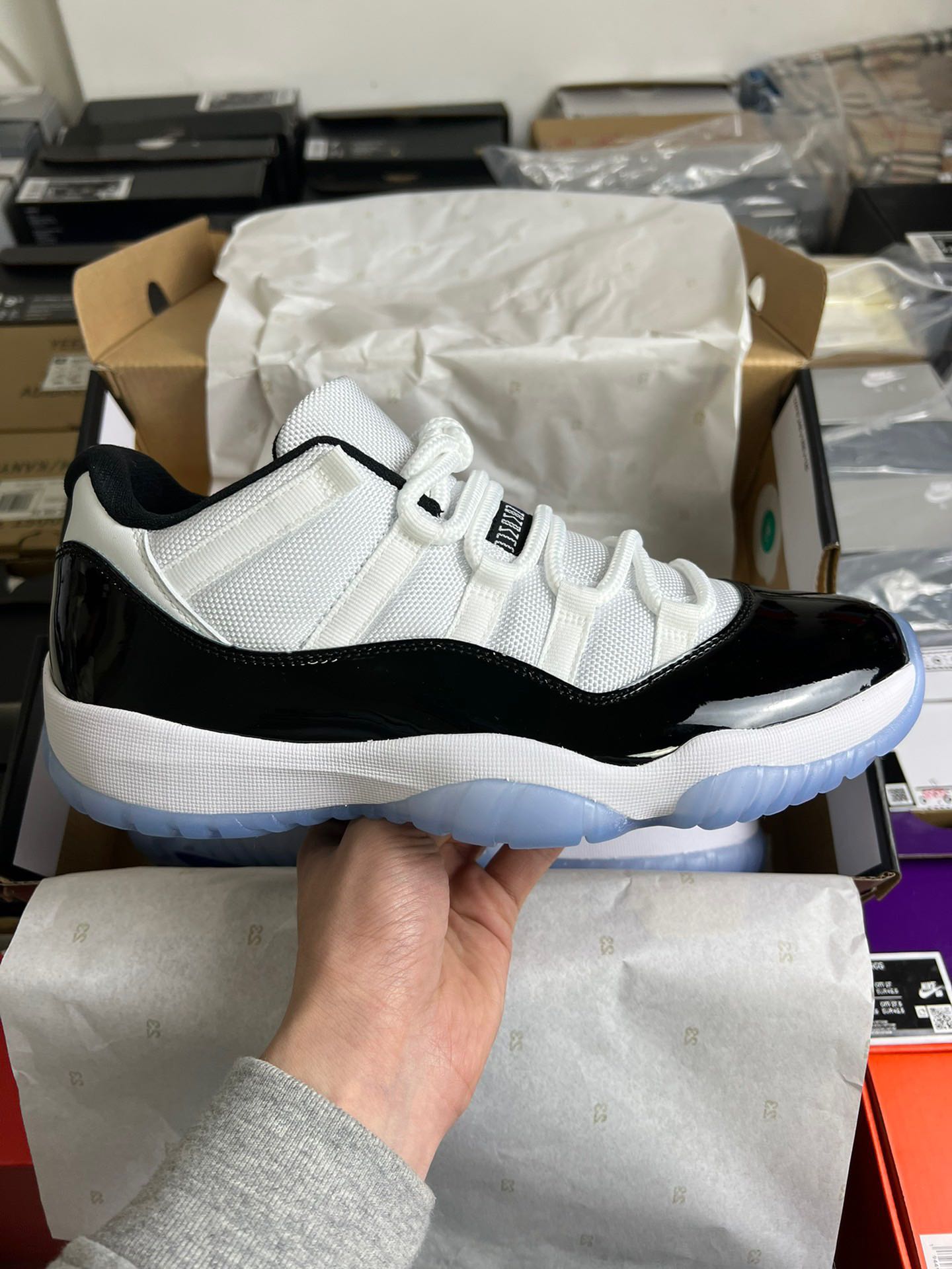 Air jordan 11 concord size 10 store
