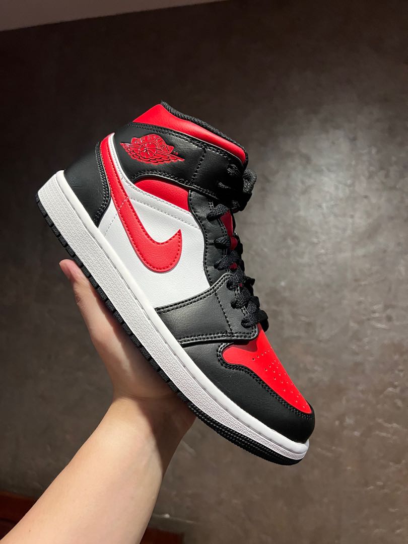Air Jordan 1 Mid Bred Toe, Men's Fashion, Footwear, Sneakers on Carousell