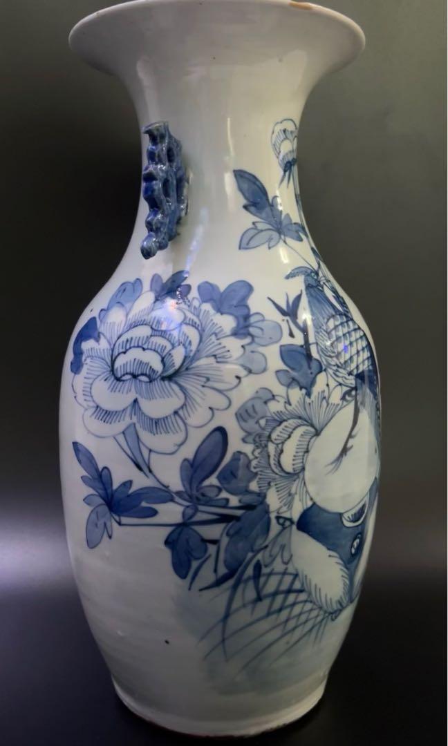 Qing Dynasty 19th century Antique Porcelain 42cm large Blue and White Vase  - 42cm高十九世纪晚清花鸟青花大瓶
