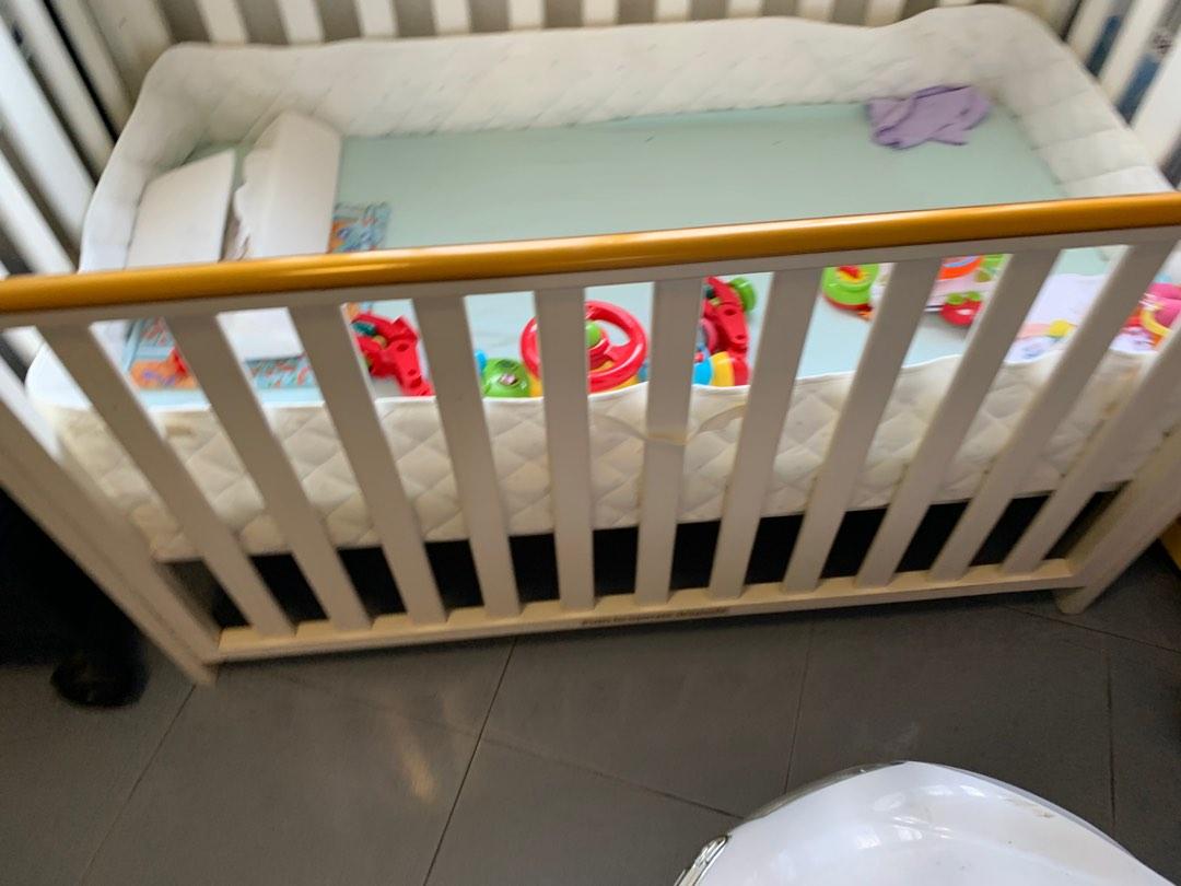 Second hand on sale cot