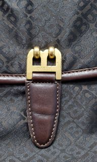 （分類：）位於 。 由 preloved711 提交（商品編號 1179179892，圖片 1）。簡介： 。