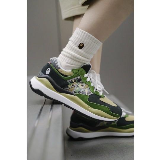 BAPE X NEW BALANCE 5740 聯名迷彩拼接鞋款, 他的時尚, 鞋類, 運動鞋 