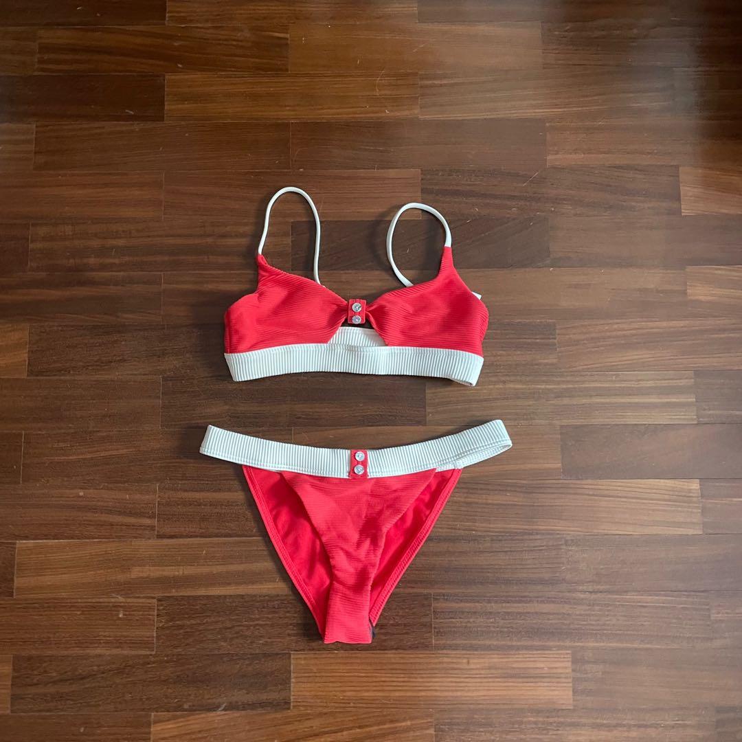 Red 2 deals piece bikini