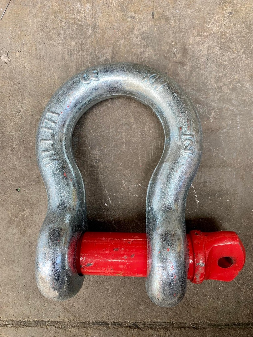BOW TYPE SHACKLE, Commercial & Industrial, Industrial Equipment on