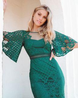 Brand New Green Lace Formal Dress (Size 8)