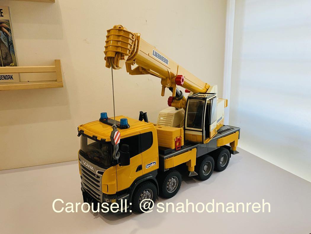 Bruder 3570 Scania Liebherr Crane Truck Toys Collectibles