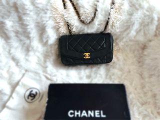 Up! Reduce for fast deal ☑️Chanel Quilted Matelasse Diana 22 Used