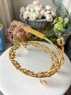 Classy glass serving gold handle plate