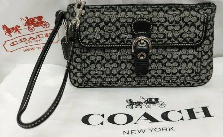Coach black shop clutch