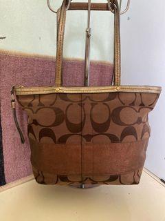 COACH SHOULDER BAG