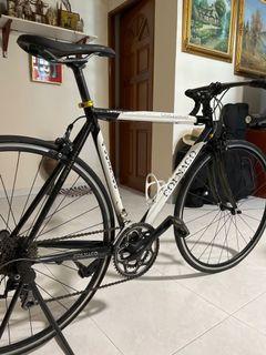COLNAGO ROAD BIKE