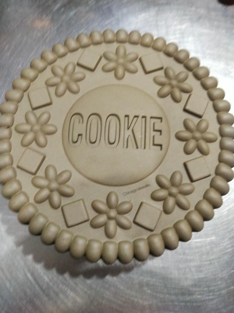 Cookie cake mold (Category: Bakeware) located in Malabon City. Submitted by wica16 (Listing ID 1179087255, Image 2). Description: .