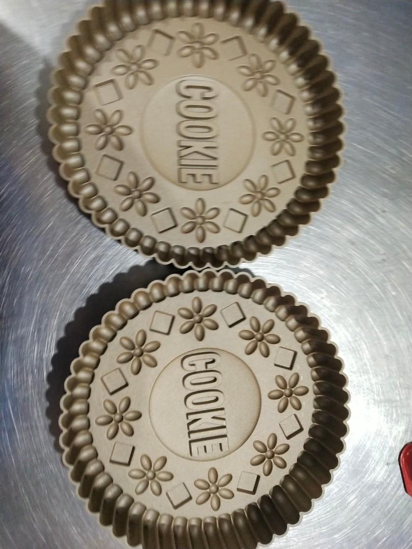 Cookie cake mold (Category: Bakeware) located in Malabon City. Submitted by wica16 (Listing ID 1179087255, Image 1). Description: .