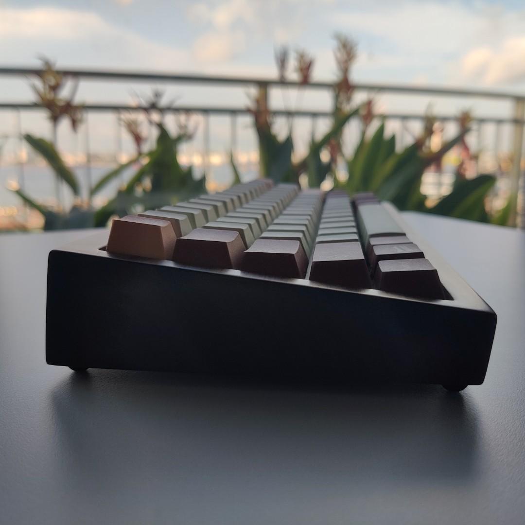 Custom 60 Keyboard Walnut Tofu60, Computers & Tech, Parts