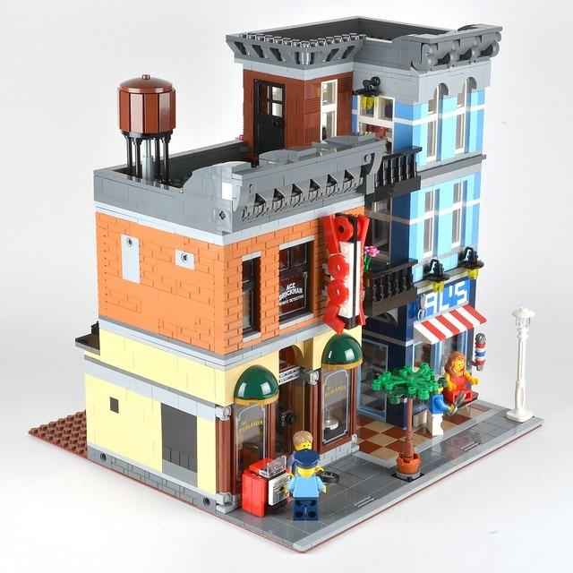 Lego 10246 hotsell creator detective's office