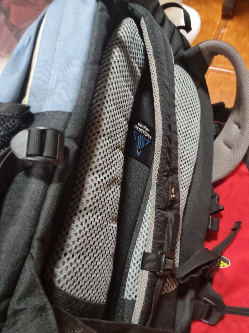 Deuter Giga Office Backpack (Authentic) (Category: Backpacks) located in Quezon City. Submitted by jazzpph (Listing ID 1179154816, Image 2). Description: Deuter Giga Office Backpack (Authentic) plenty of compartments used only a few times has protective sleeve for laptop, and cushion for the back color: blue.
