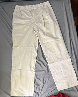 Dockers Men’s Classic Fit Pleated Pants
