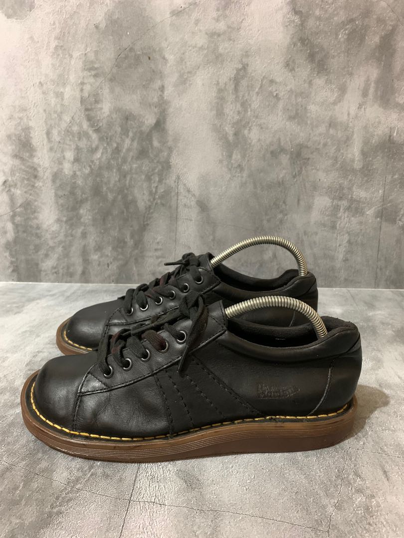 Doc martens best sale 2b24