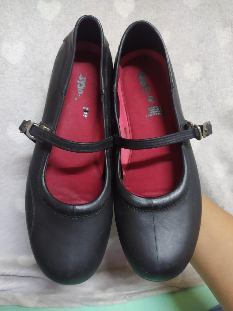 Easy soft sales shoes for women