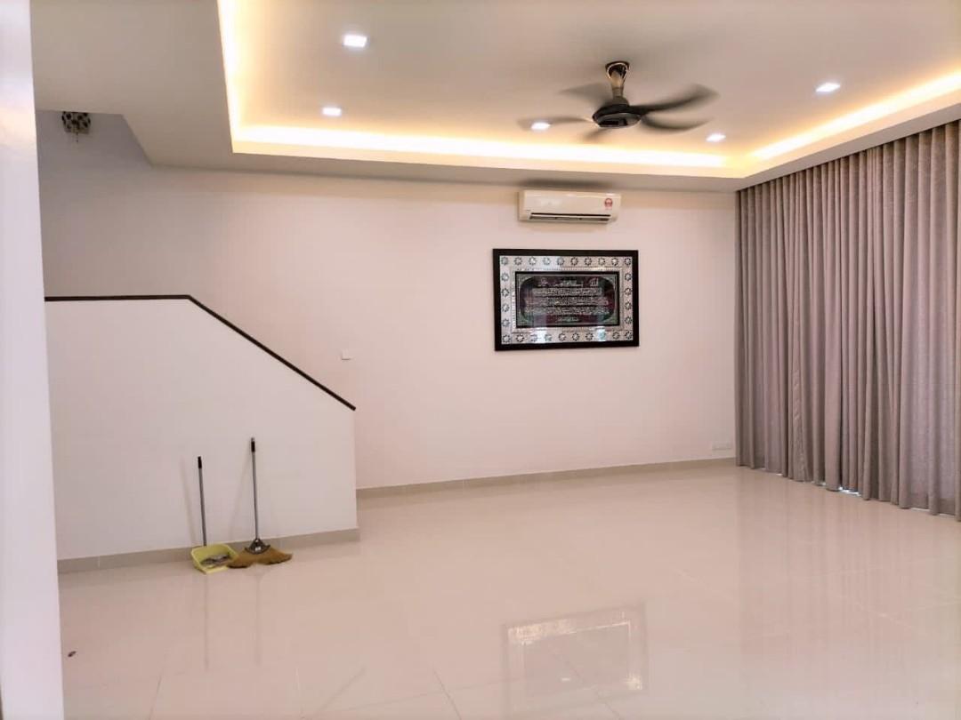 FULLY RENOVATED & EXTEND Double Storey Superlink Pentas 2 Alam Impian ...