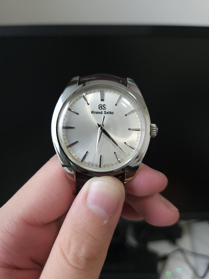 Grand Seiko SBGX331 (9F quartz), Luxury, Watches on Carousell