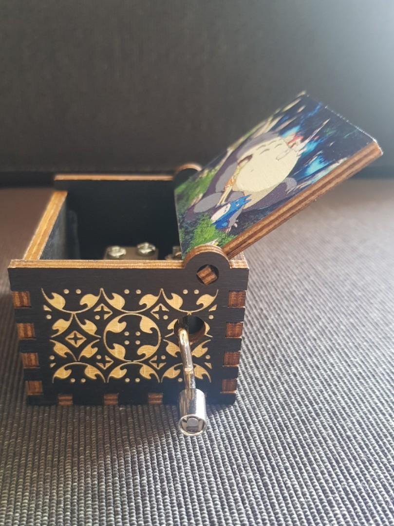 Hand Crank Music instrument Ghibli Studio Totoro (Path of the Wind