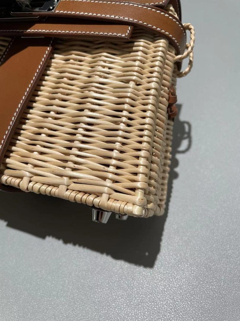 Hermes Kelly Picnic Mini Fauve Handbag - MAISON de LUXE