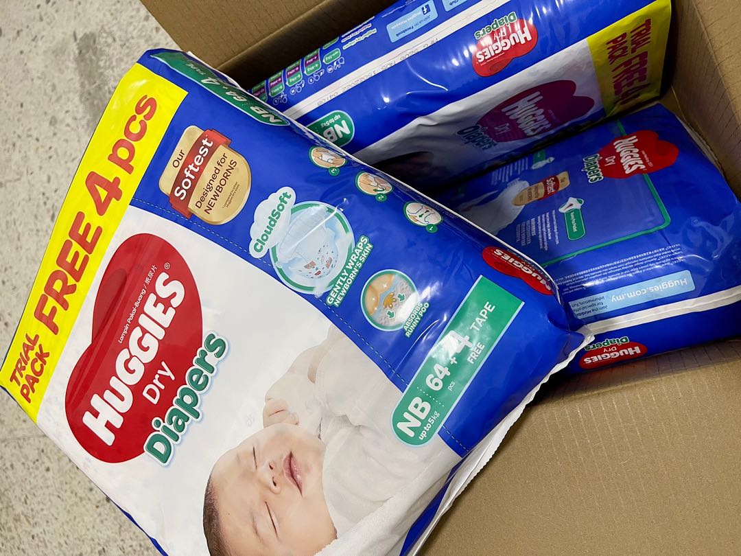 Huggies Dry Tape diaper 3 PACKS 204 PIECES NEWBORN