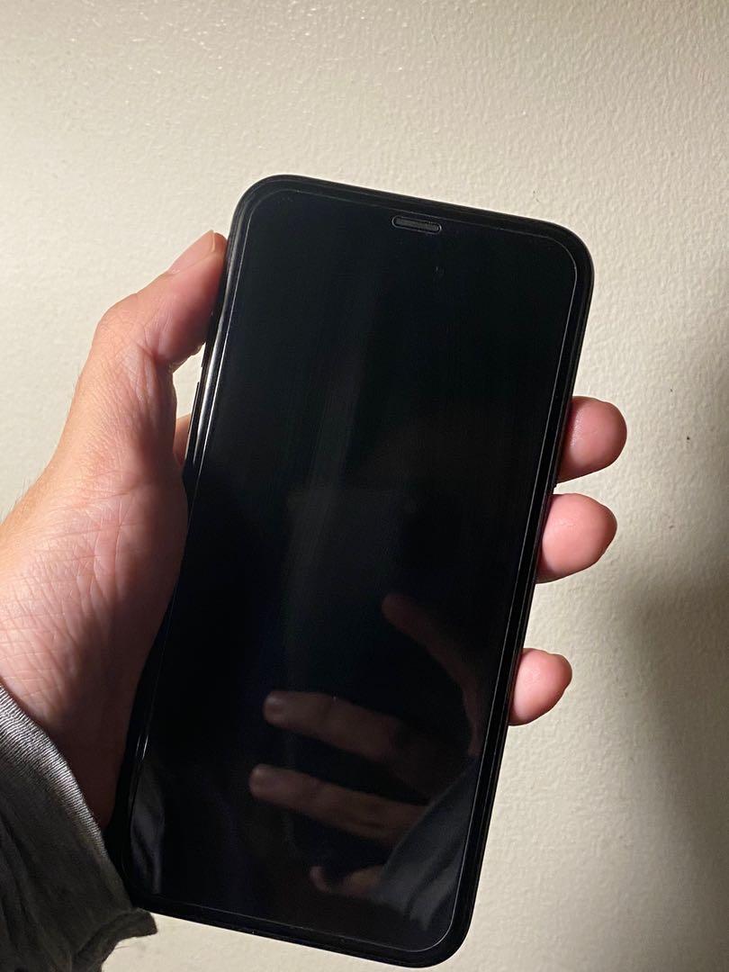 iPhone X Space Grey (256 gb) - 100% smooth (Category: iPhone X Series) located in Quezon City. Submitted by lilygmd (Listing ID 1179248212, Image 3). Description: iPhone X - 256GB Storage - Space Grey - 3GB RAM - 100 percent smooth (no scratches or dents) - Case and tempered glass installed - Battery maximum capacity at 75% (can last all day sa school) - No history of repair or part replacement (Face ID and true tone intact) ✨Negotiable✨ RFS: Med
