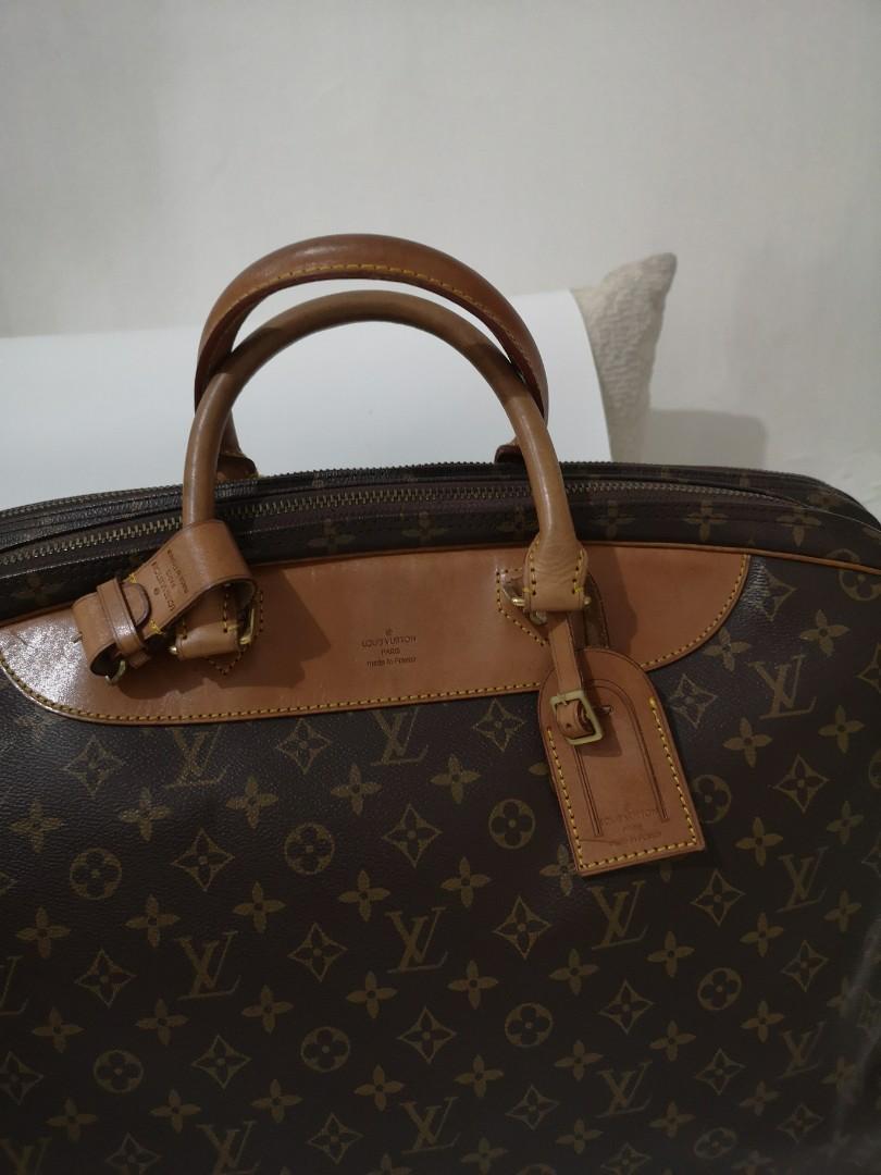 Jual Louis Vuitton Utility Side Bag Tas Selempang Pria - Brown di Seller  True OG Lifestyle Official Store - True OG Pantai Indah Kapuk - Kota  Jakarta Utara