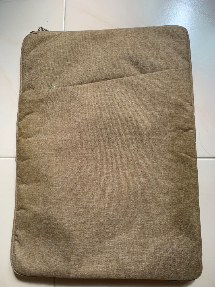 Laptop Sleeve 15.6 inch, Computers & Tech, Laptops & Notebooks on Carousell