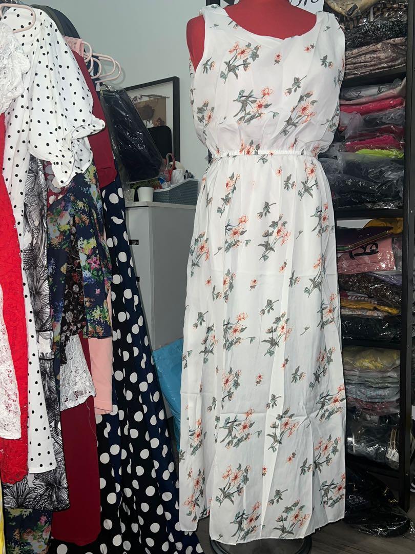 Long dress (Category: Dresses) located in Singapore. Submitted by mavz05 (Listing ID 1179110862, Image 2). Description: .
