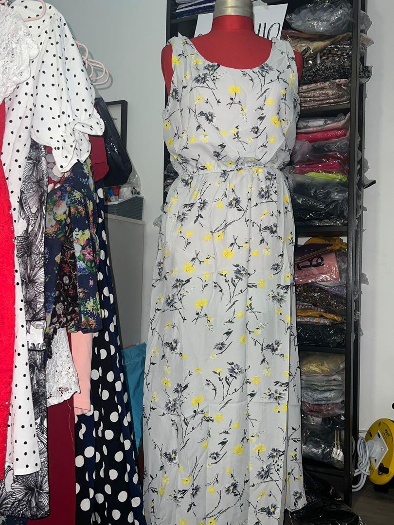 Long dress (Category: Dresses) located in Singapore. Submitted by mavz05 (Listing ID 1179110862, Image 3). Description: .