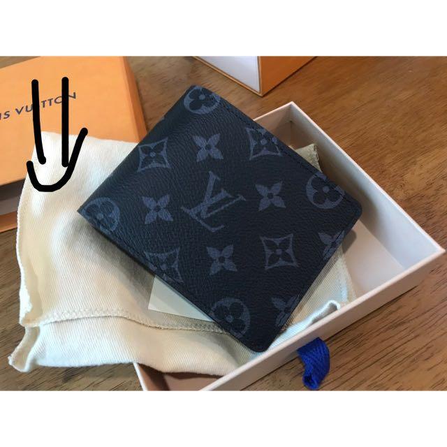 LV second hand men's wallet, Men's Fashion, Watches & Accessories, Wallets  & Card Holders on Carousell