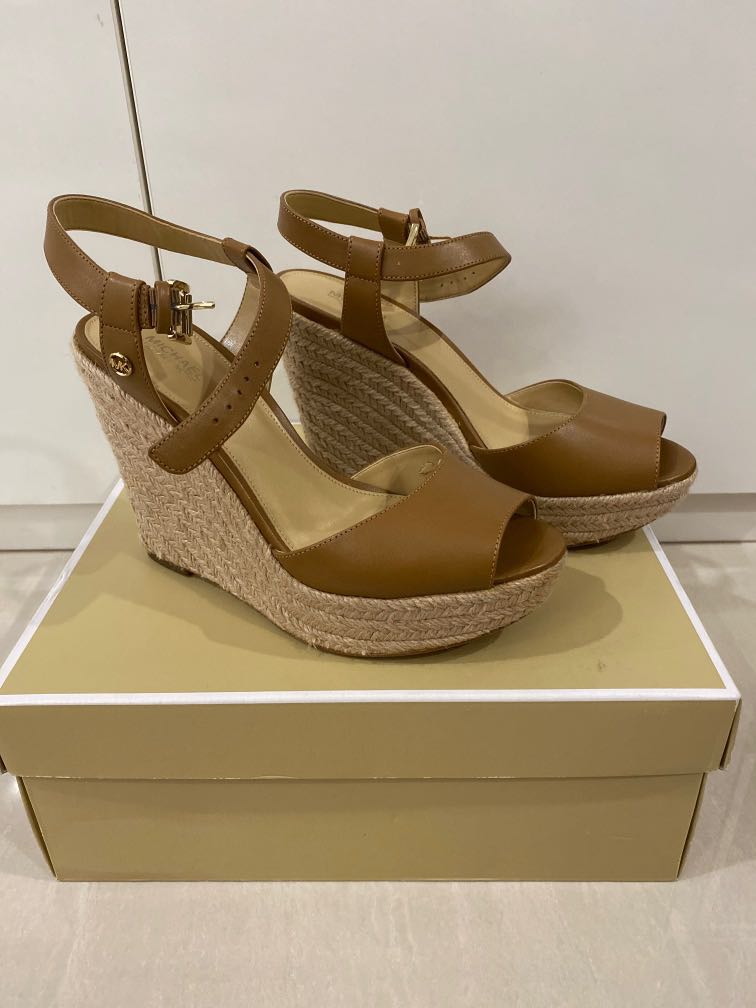 Michael michael kors shop carlyn wedge