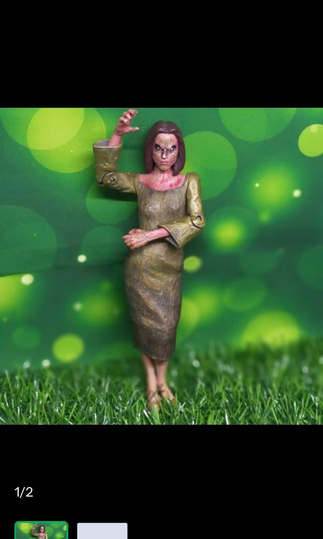 Mini Female Figurine Zombie, Toys & Collectibles, Mainan di Carousell