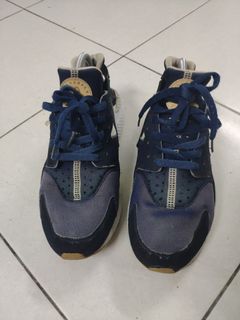 (Category: ) located in . Submitted by yolahhh (Listing ID 1179220773, Image 1). Description: .
