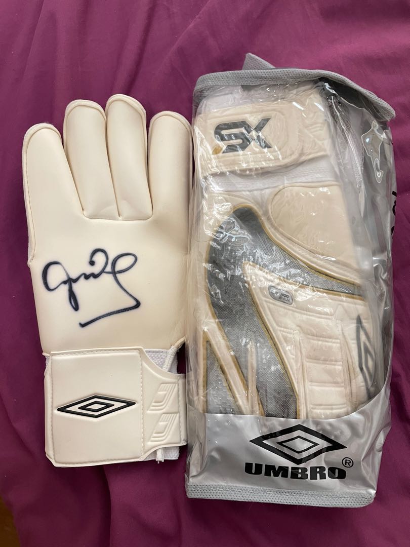 Reusch goalkeeper gloves schmeichel hotsell