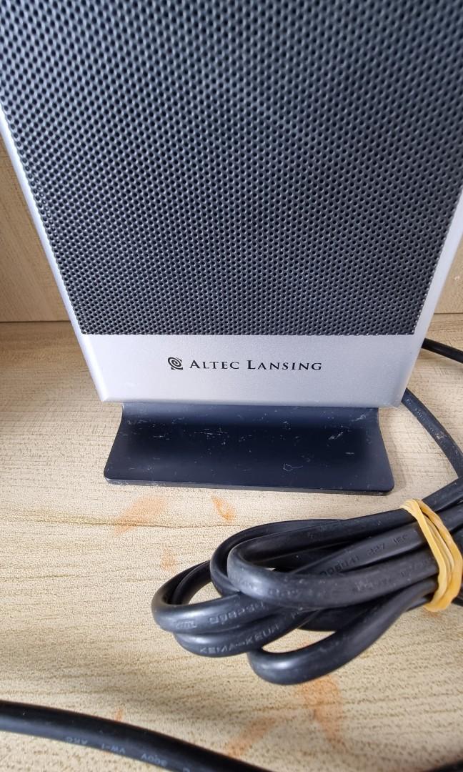 Powerful Bookshelf Speakers Altec Lansing VS2120, Audio, Soundbars, Speakers & Amplifiers on