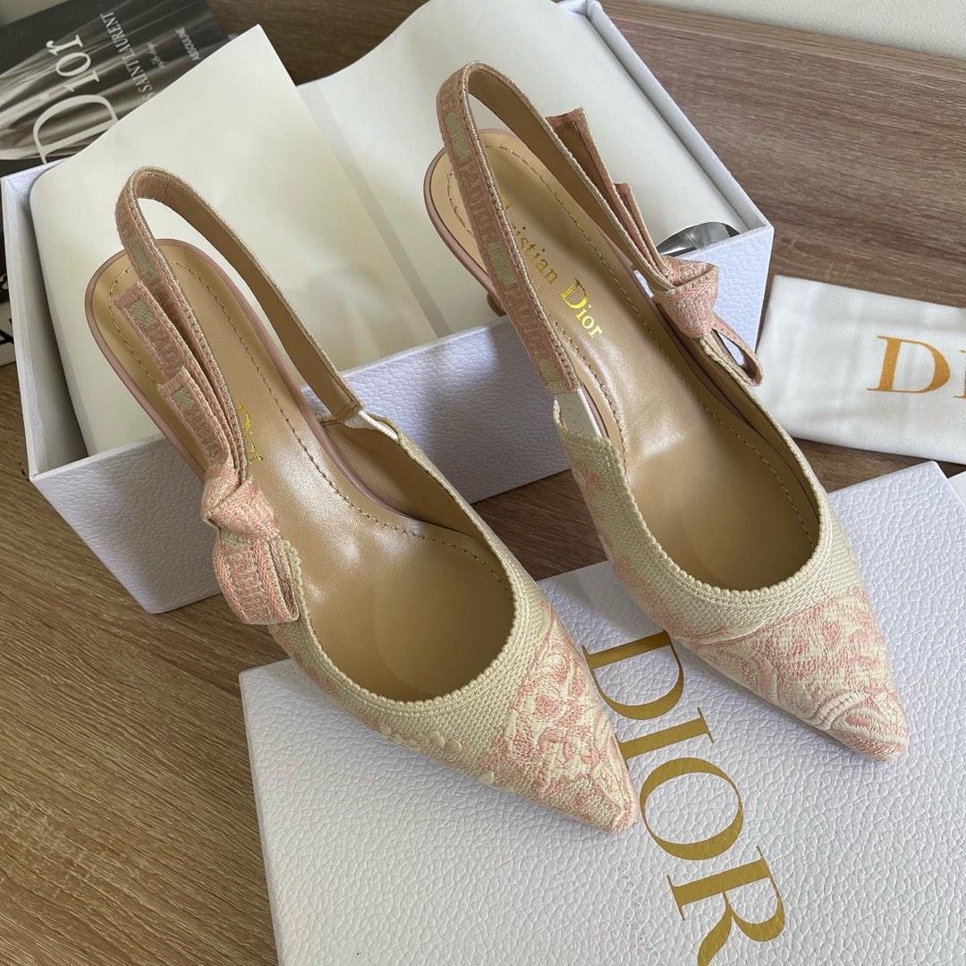 JAdior Slingback Pump White and Black Embroidered Cotton with Toile de  Jouy Voyage Motif  DIOR US