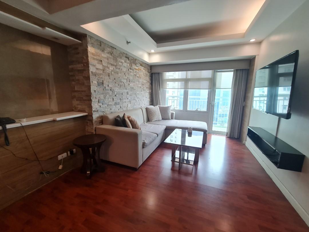 Red oak (Category: Apartments & Condos) located in Taguig. Submitted by tesbahil2017 (Listing ID 1179192276, Image 2). Description: nicely furnished unit.