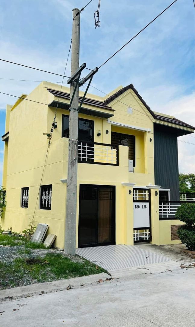 RFO! 5BR House and Lot at The Glens Parkspring Subdivision San Pedro